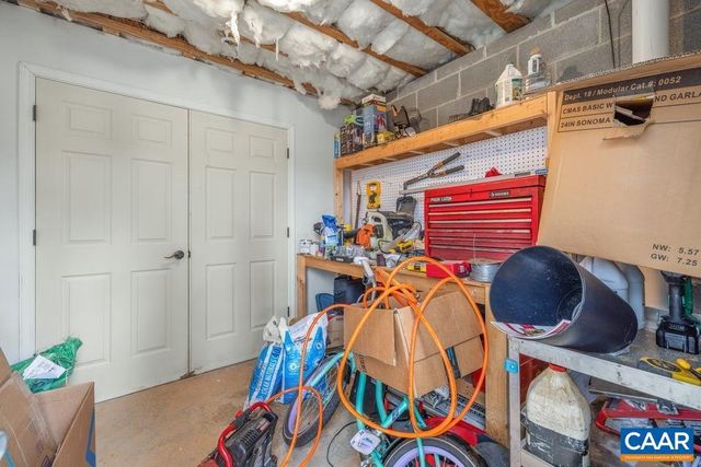 2615 DUCKS LAKE RIDGE RD, Scottsville, VA 24590