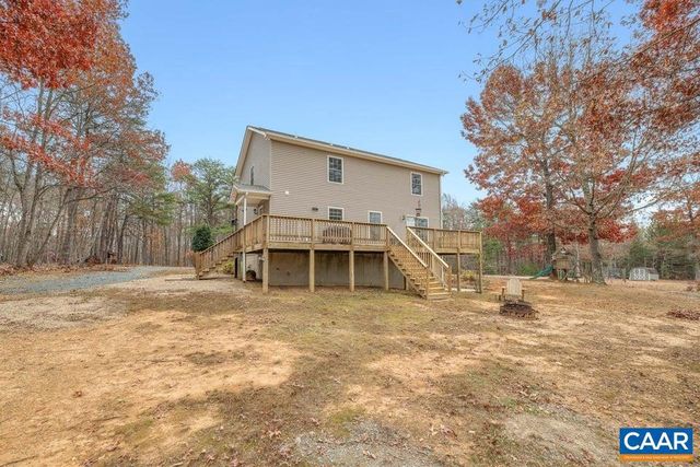 2615 DUCKS LAKE RIDGE RD, Scottsville, VA 24590