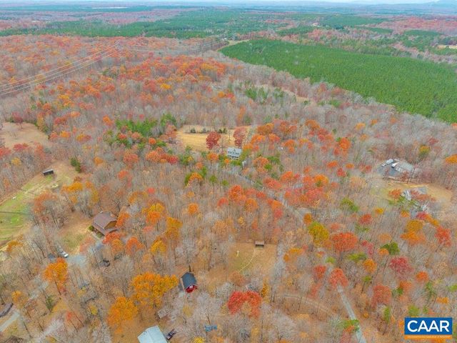 2615 DUCKS LAKE RIDGE RD, Scottsville, VA 24590