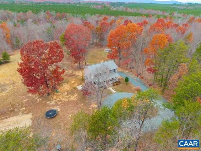 2615 DUCKS LAKE RIDGE RD, Scottsville, VA 24590