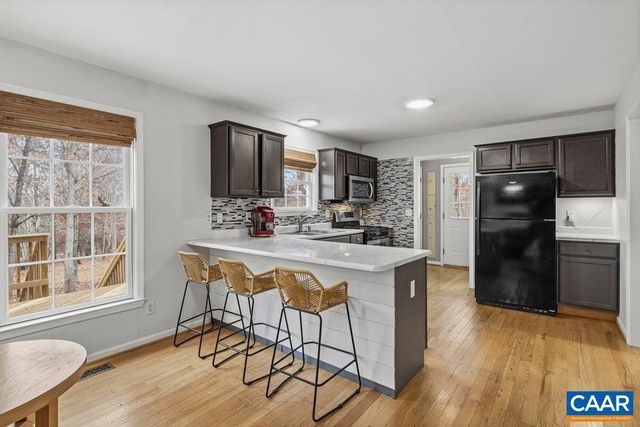 2615 DUCKS LAKE RIDGE RD, Scottsville, VA 24590