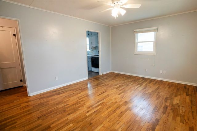 1912 59th Street, Des Moines, IA 50322