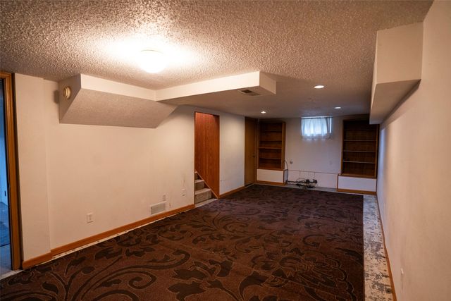 1912 59th Street, Des Moines, IA 50322