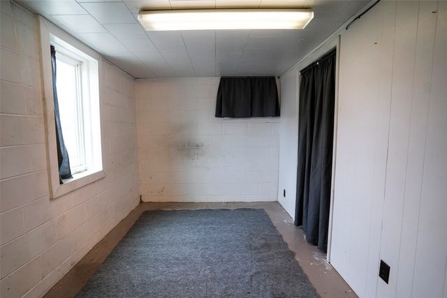 1912 59th Street, Des Moines, IA 50322