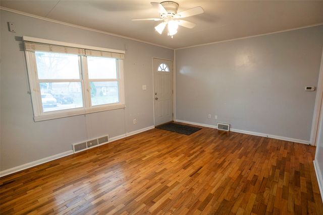 1912 59th Street, Des Moines, IA 50322