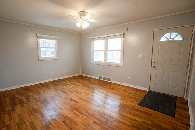 1912 59th Street, Des Moines, IA 50322