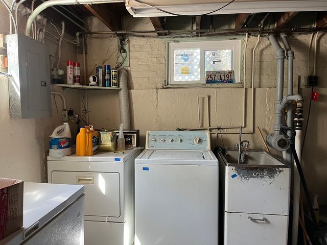 2222 S 15th Avenue, North Riverside, IL 60546