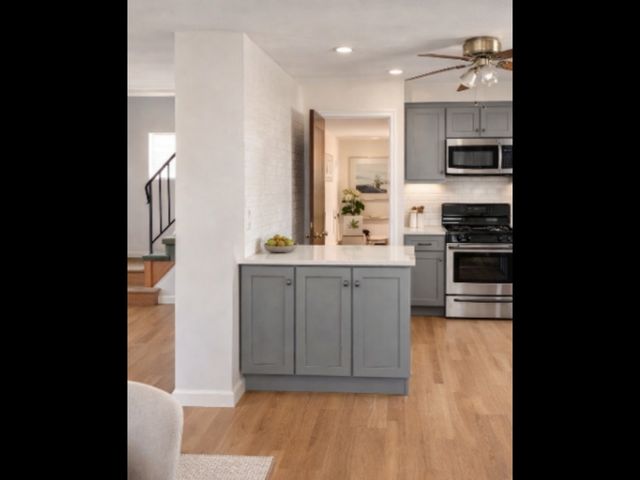 2222 S 15th Avenue, North Riverside, IL 60546