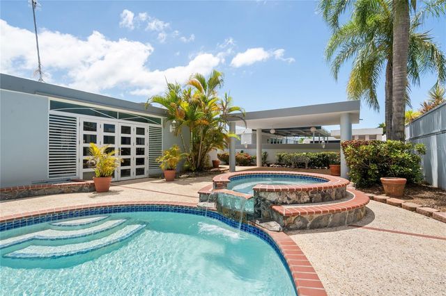 253 CALLE BAUHINIA, Toa Alta, PR 00953