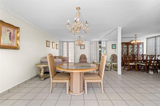 253 CALLE BAUHINIA, Toa Alta, PR 00953