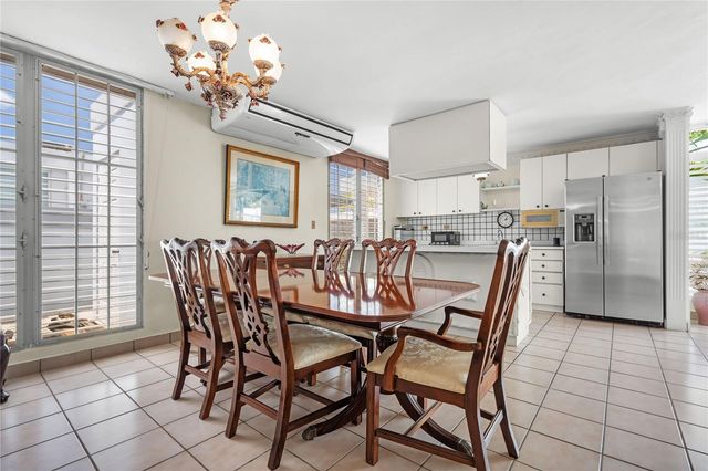 253 CALLE BAUHINIA, Toa Alta, PR 00953