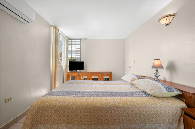 253 CALLE BAUHINIA, Toa Alta, PR 00953