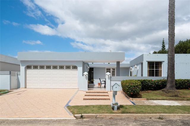 253 CALLE BAUHINIA, Toa Alta, PR 00953