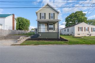 39 Kingston St, Youngstown, PA 15696