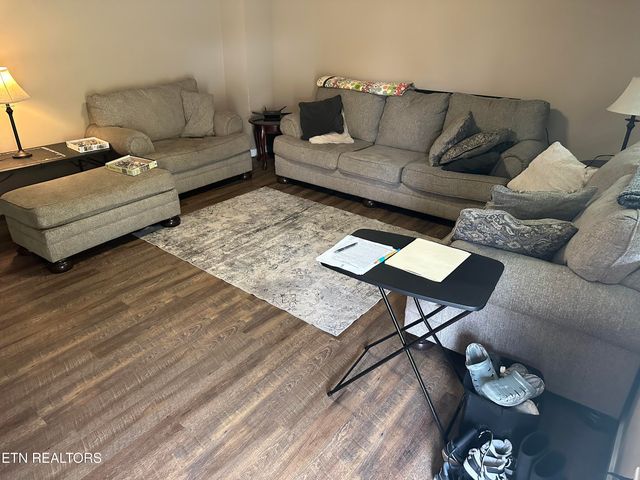 156 granby Ln Lane, Harrogate, TN 37752