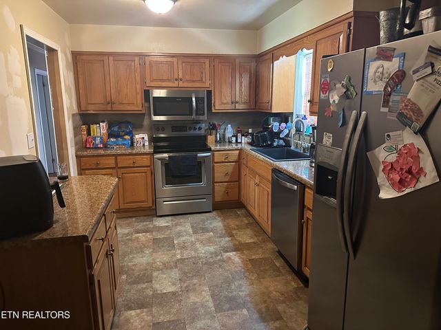 156 granby Ln Lane, Harrogate, TN 37752