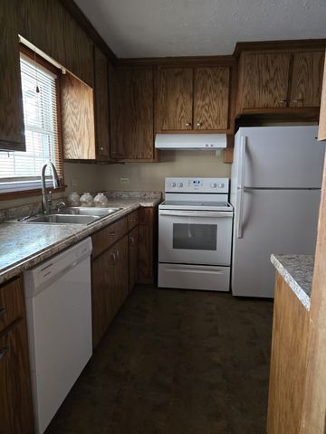 705 Nichols St, S, Pulaski, TN 38478
