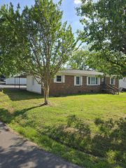 705 Nichols St, S, Pulaski, TN 38478