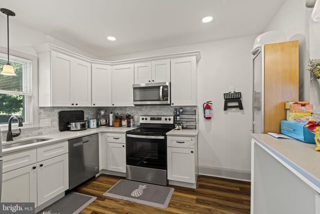 109 PARKER AVE, Oaklyn, NJ 08107