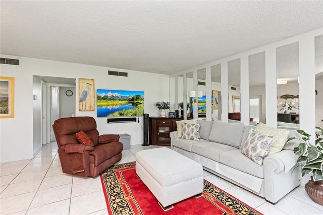 2731 NE 14th Street Causeway 110, Pompano Beach, FL 33062