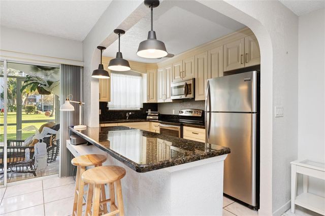 2731 NE 14th Street Causeway 110, Pompano Beach, FL 33062