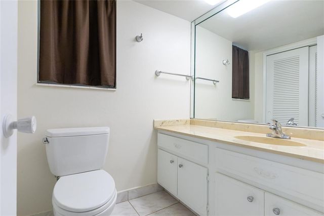 2731 NE 14th Street Causeway 110, Pompano Beach, FL 33062