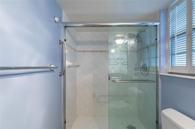 2731 NE 14th Street Causeway 110, Pompano Beach, FL 33062