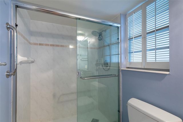 2731 NE 14th Street Causeway 110, Pompano Beach, FL 33062