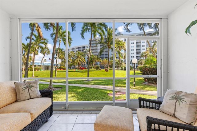 2731 NE 14th Street Causeway 110, Pompano Beach, FL 33062