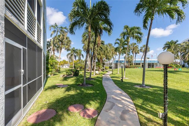 2731 NE 14th Street Causeway 110, Pompano Beach, FL 33062