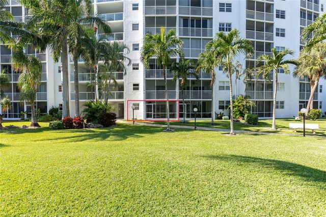 2731 NE 14th Street Causeway 110, Pompano Beach, FL 33062