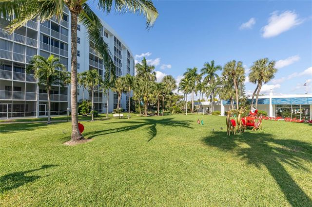 2731 NE 14th Street Causeway 110, Pompano Beach, FL 33062