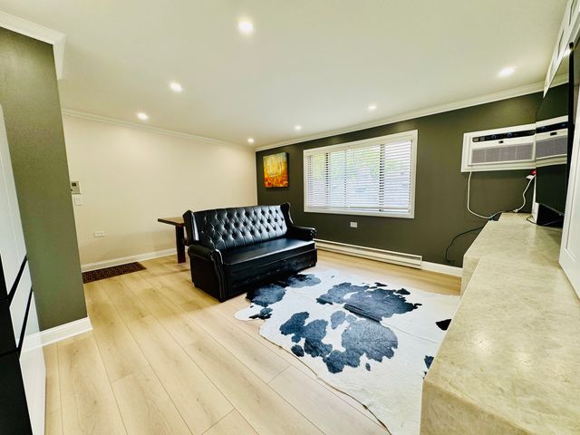 926 Dunlop Avenue 311, Forest Park, IL 60130