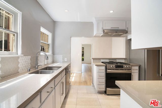 342 N Orange Drive, Los Angeles, CA 90036