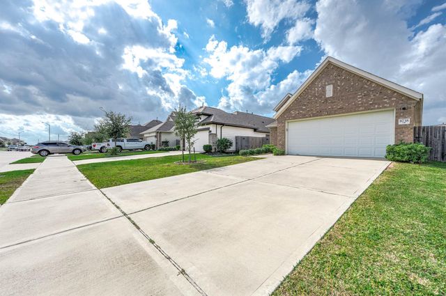 8738 Trenton Landing Lane, Richmond, TX 77407