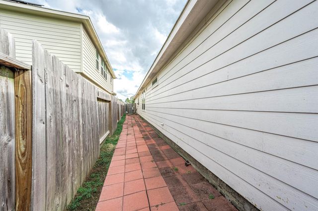 8738 Trenton Landing Lane, Richmond, TX 77407