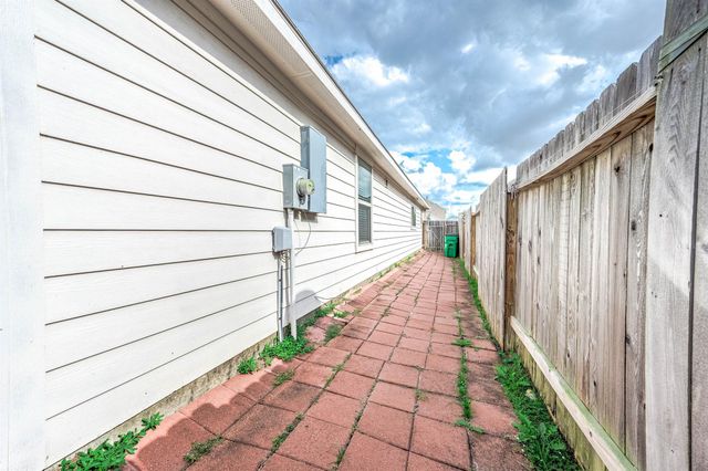 8738 Trenton Landing Lane, Richmond, TX 77407