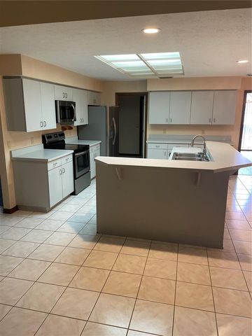 3007 FOREST CLUB DRIVE, Plant City, FL 33566