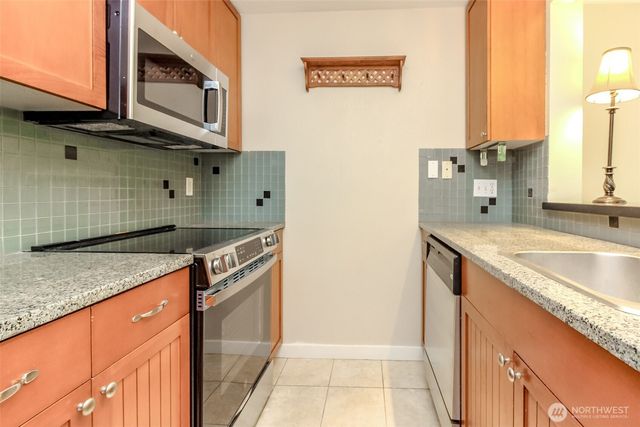 3008 N Narrows Drive #B102, Tacoma, WA 98407