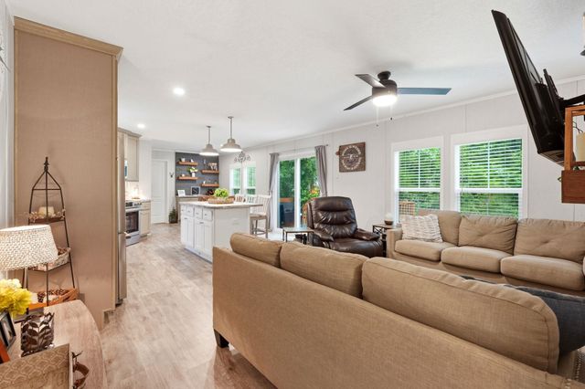 370 Edison Circle, Conway, SC 29526
