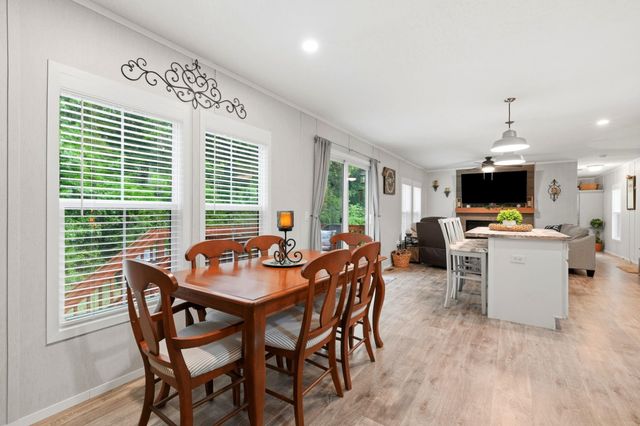 370 Edison Circle, Conway, SC 29526