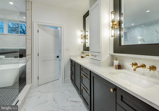 1541 DOWLIN FORGE RD, Downingtown, PA 19335