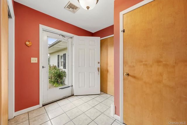 20 E Main Street, Stony Point, NY 10980