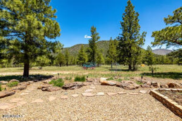150 E FLAT ROCK Ridge, Flagstaff, AZ 86001