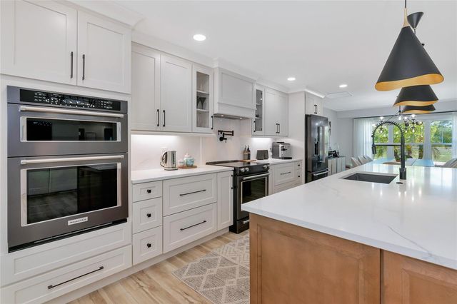 1208 OAK HAMMOCK ROAD, Sarasota, FL 34240