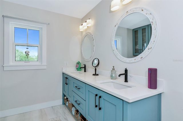 1208 OAK HAMMOCK ROAD, Sarasota, FL 34240