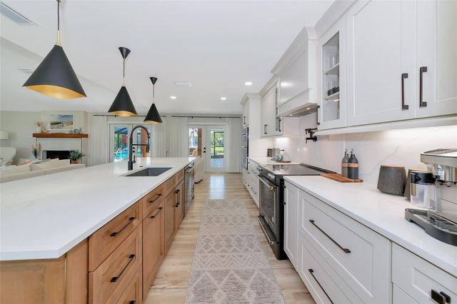 1208 OAK HAMMOCK ROAD, Sarasota, FL 34240