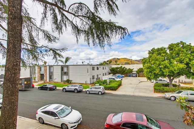1045 Peach Ave 8, El Cajon, CA 92021