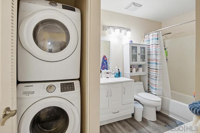 1045 Peach Ave 8, El Cajon, CA 92021