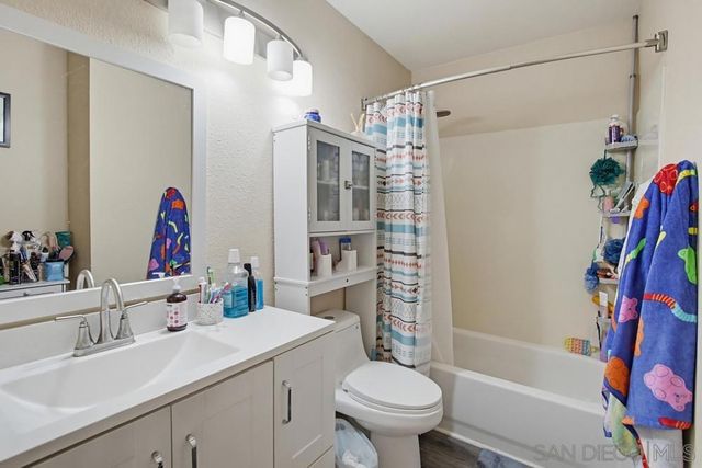 1045 Peach Ave 8, El Cajon, CA 92021